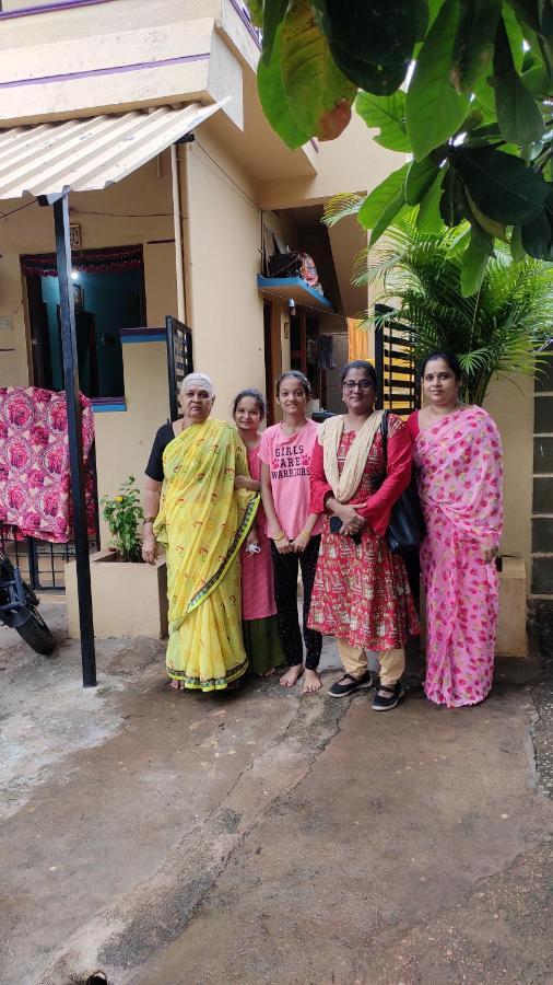 Vinayaka Homestay Hampi Exteriör bild